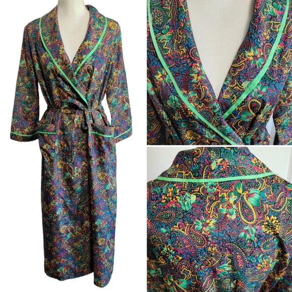 Vintage | Intimates & Sleepwear | Vintage Colorful Paisley Funky ...